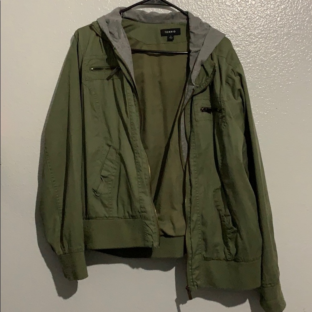 Olive green jacket w/hood